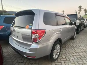 Subaru Forester 2011 Silver