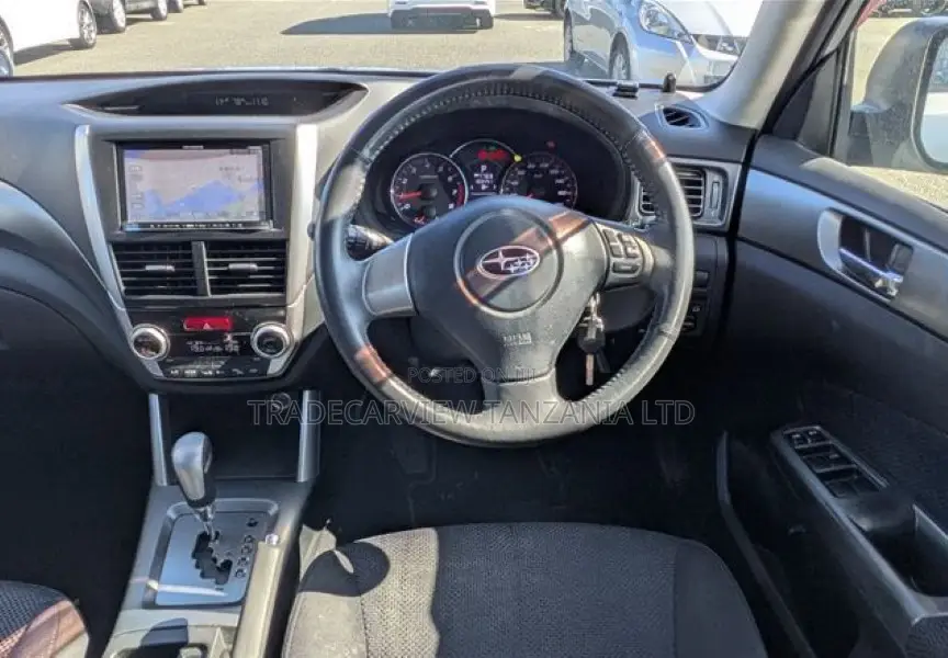 Subaru Forester 2011 Silver