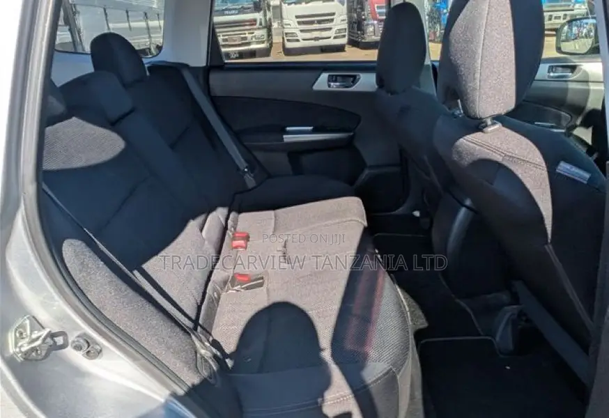 Subaru Forester 2011 Silver