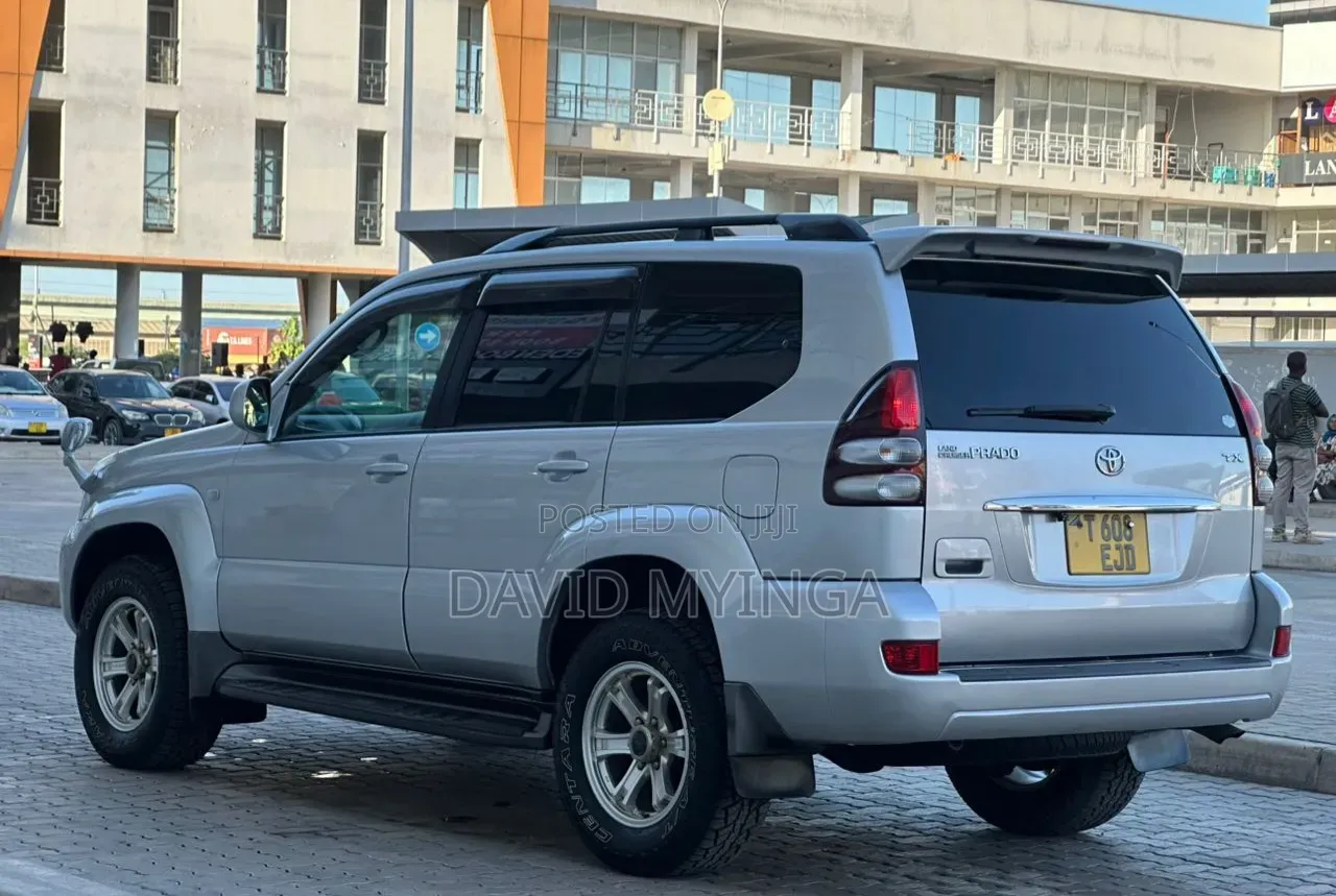 Toyota Land Cruiser Prado 2007 Silver