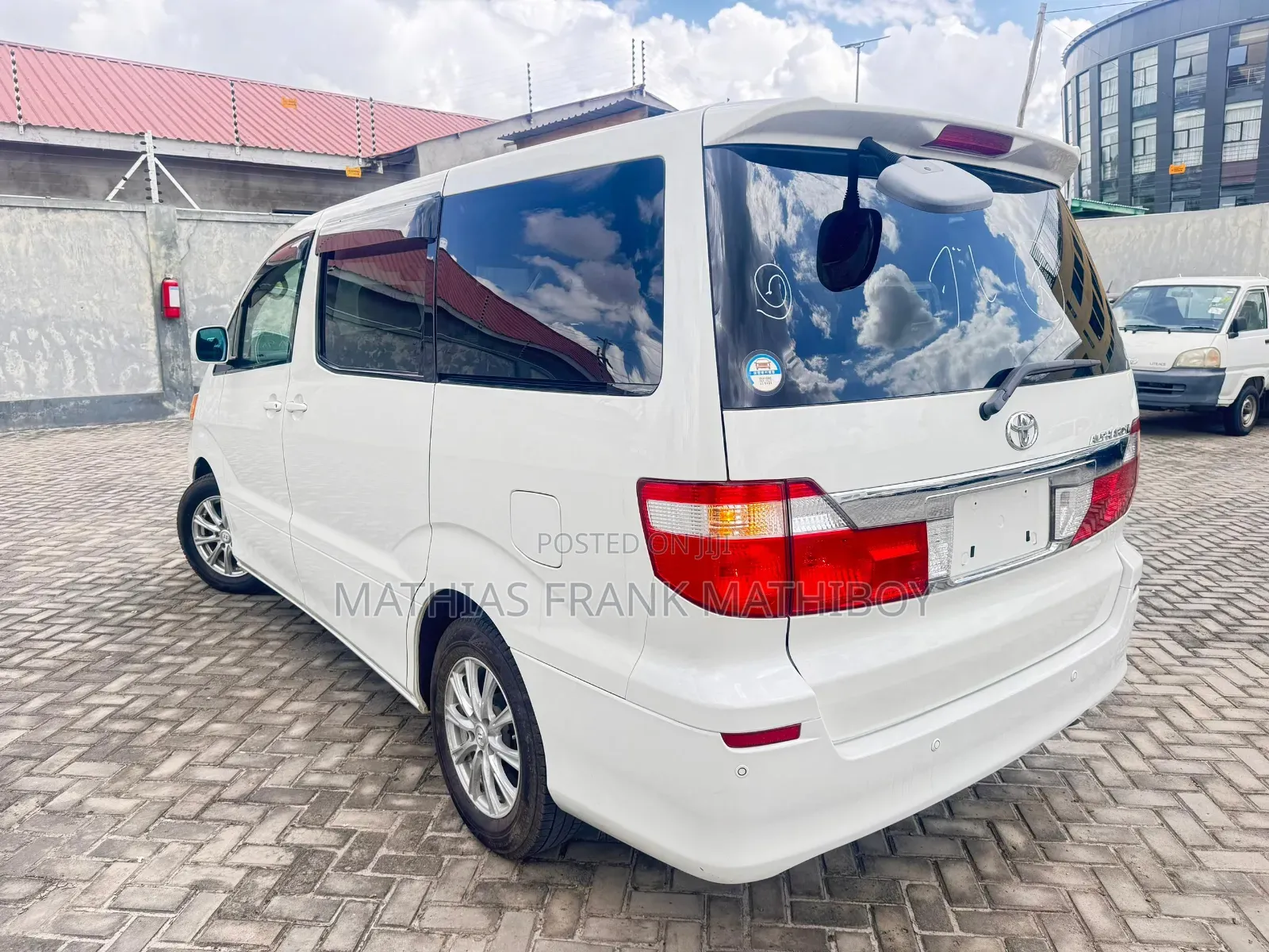 Toyota Alphard 2005 White