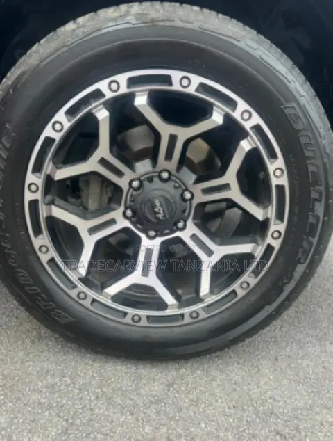 Toyota Land Cruiser LC300 2023 Black