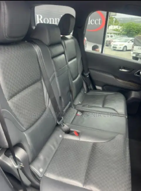 Toyota Land Cruiser LC300 2023 Black