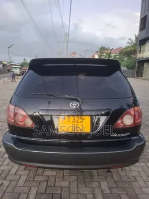 Toyota Harrier 2001 Black