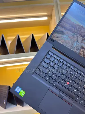 New Laptop Lenovo ThinkPad P1 Gen4 16GB Intel Core i7 SSD 512GB