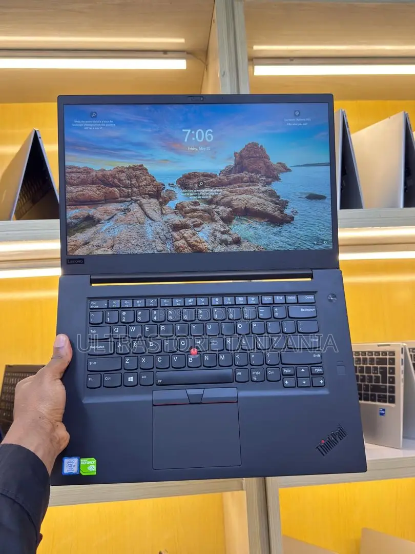 New Laptop Lenovo ThinkPad P1 Gen4 16GB Intel Core i7 SSD 512GB