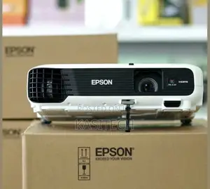 Epson S41 Smart Projector