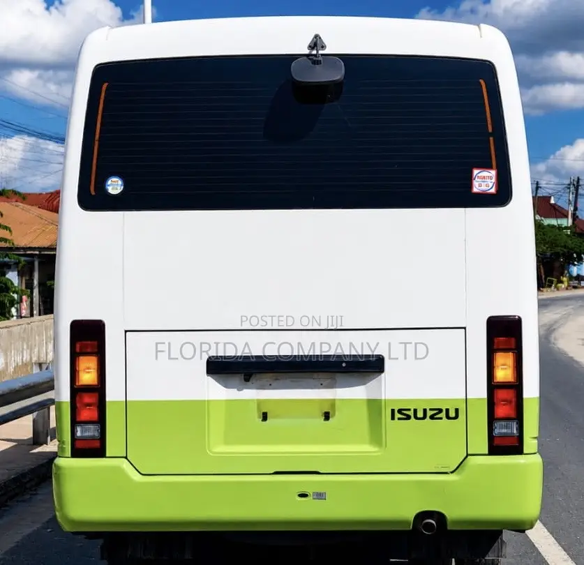 Nissan Civilian 2002