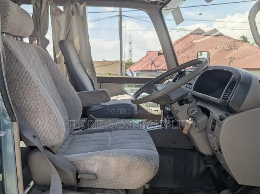 Toyota Coaster 1998