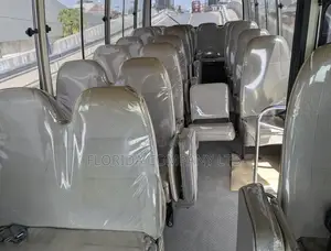 Toyota Coaster 2005