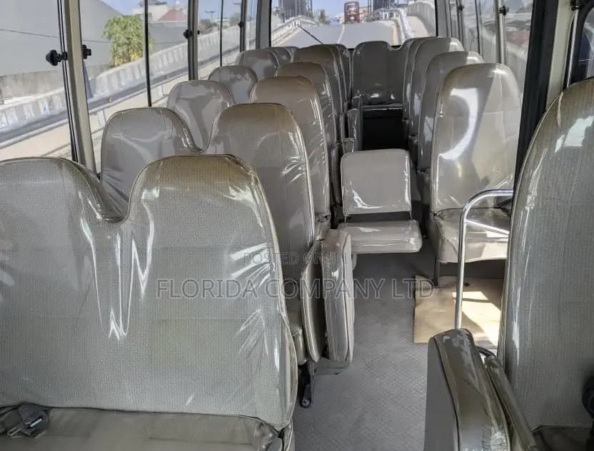 Toyota Coaster 2005