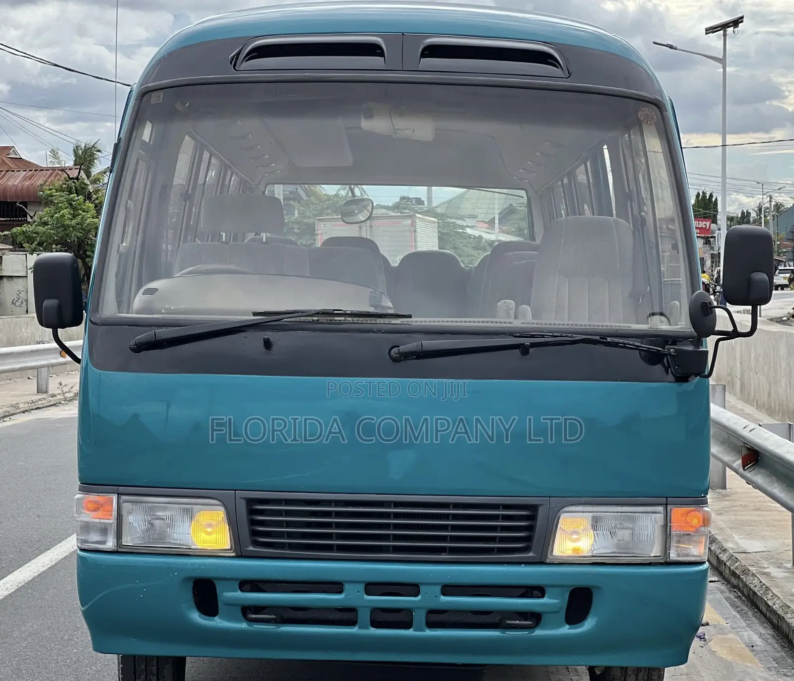 Toyota Coaster 2004 Blue