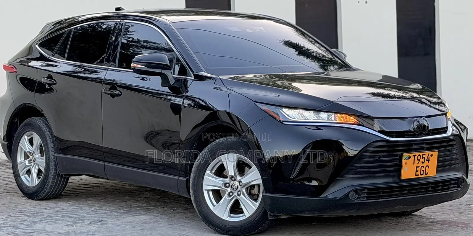 Toyota Harrier 2021 Black