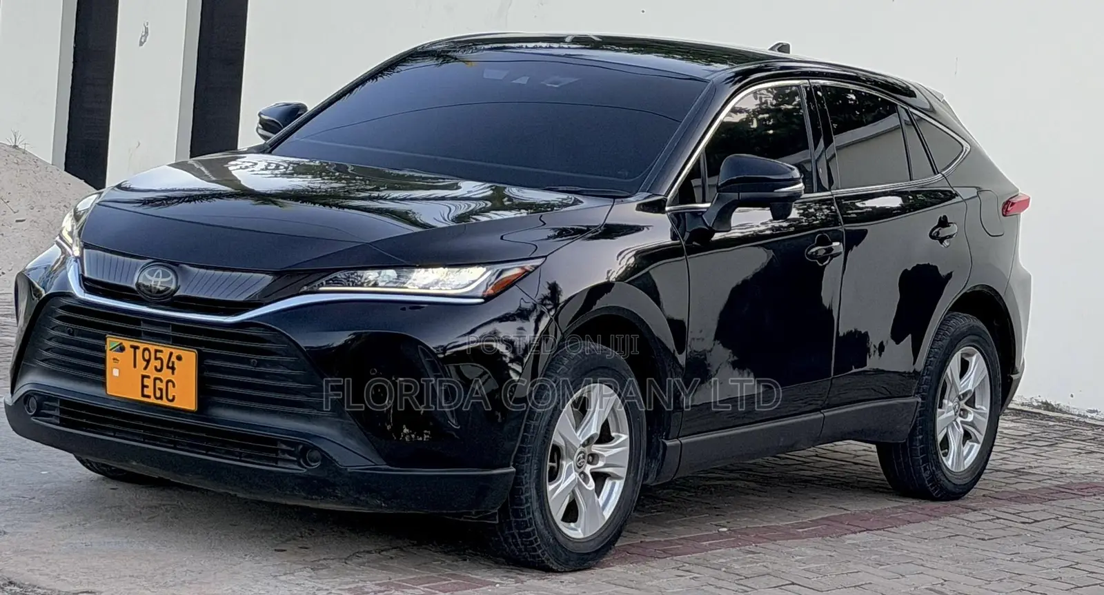 Toyota Harrier 2021 Black