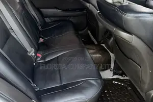 Toyota Crown 2009 White