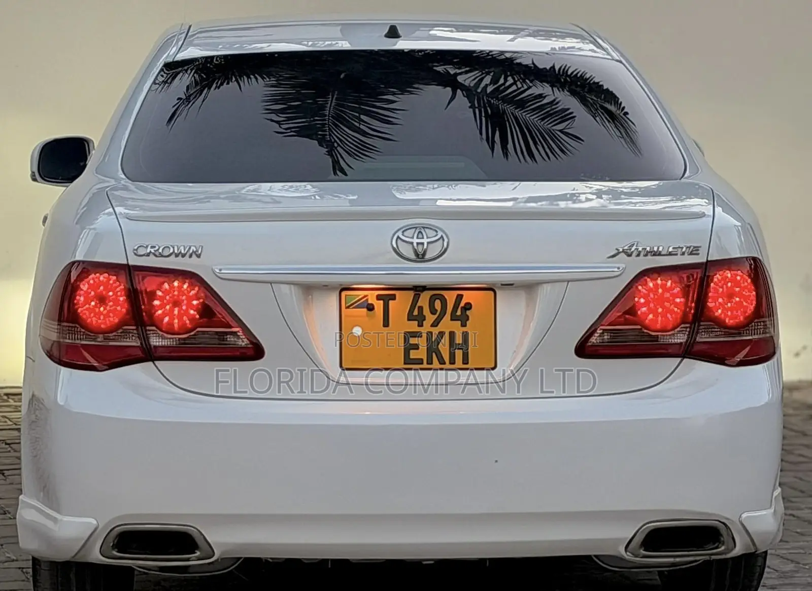 Toyota Crown 2009 White