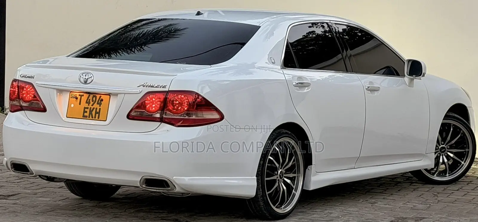 Toyota Crown 2009 White