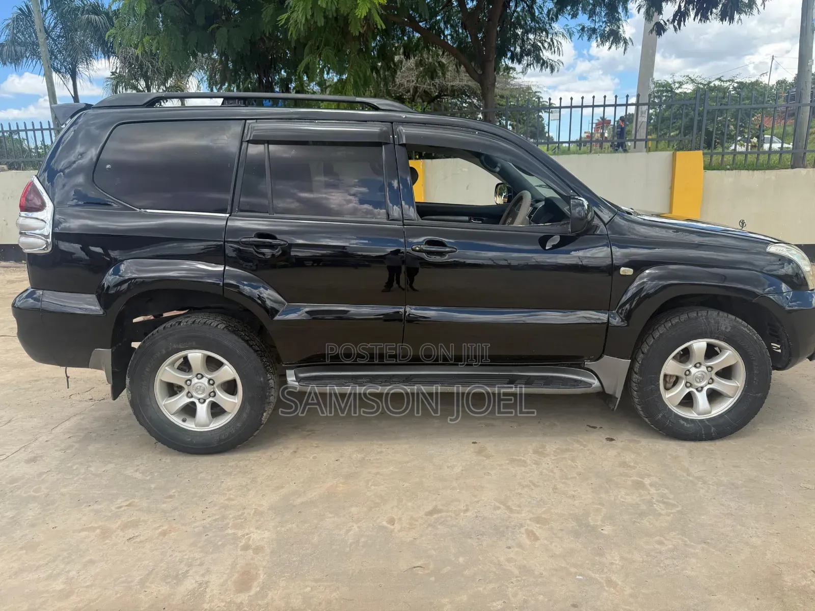 Toyota Land Cruiser Prado 2001 Black
