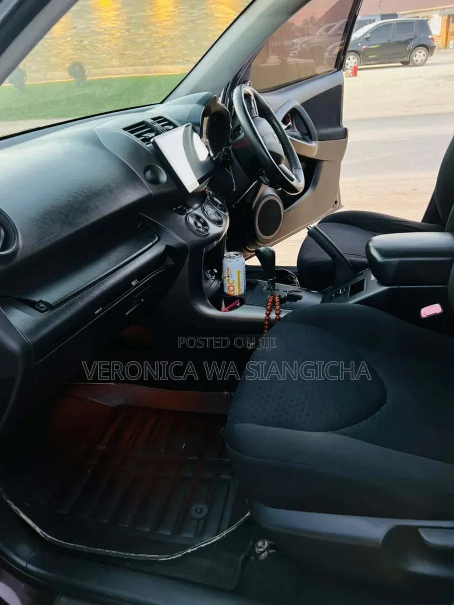 Toyota Vanguard 2011