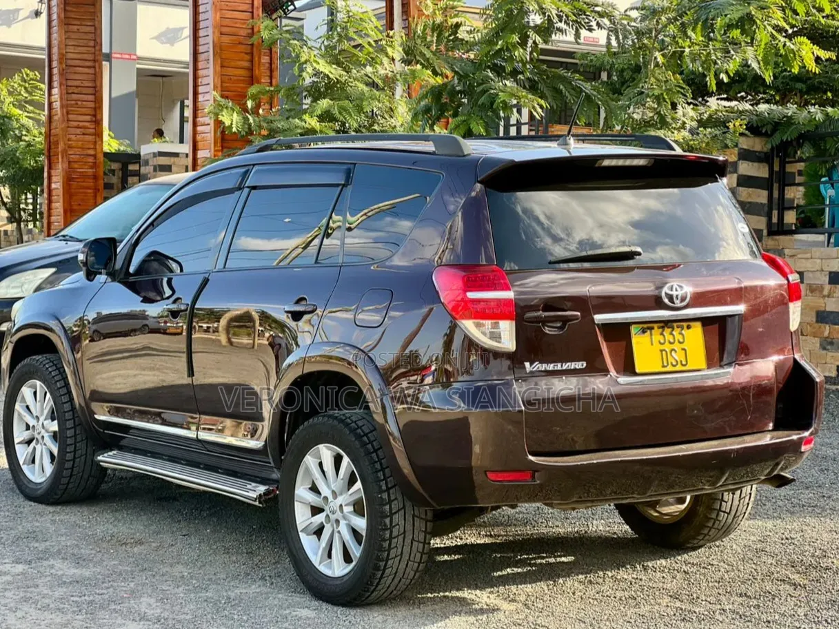 Toyota Vanguard 2011