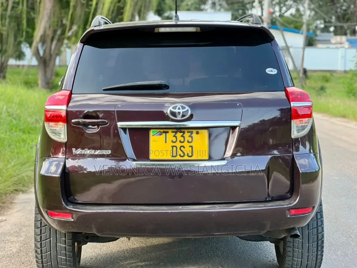 Toyota Vanguard 2011