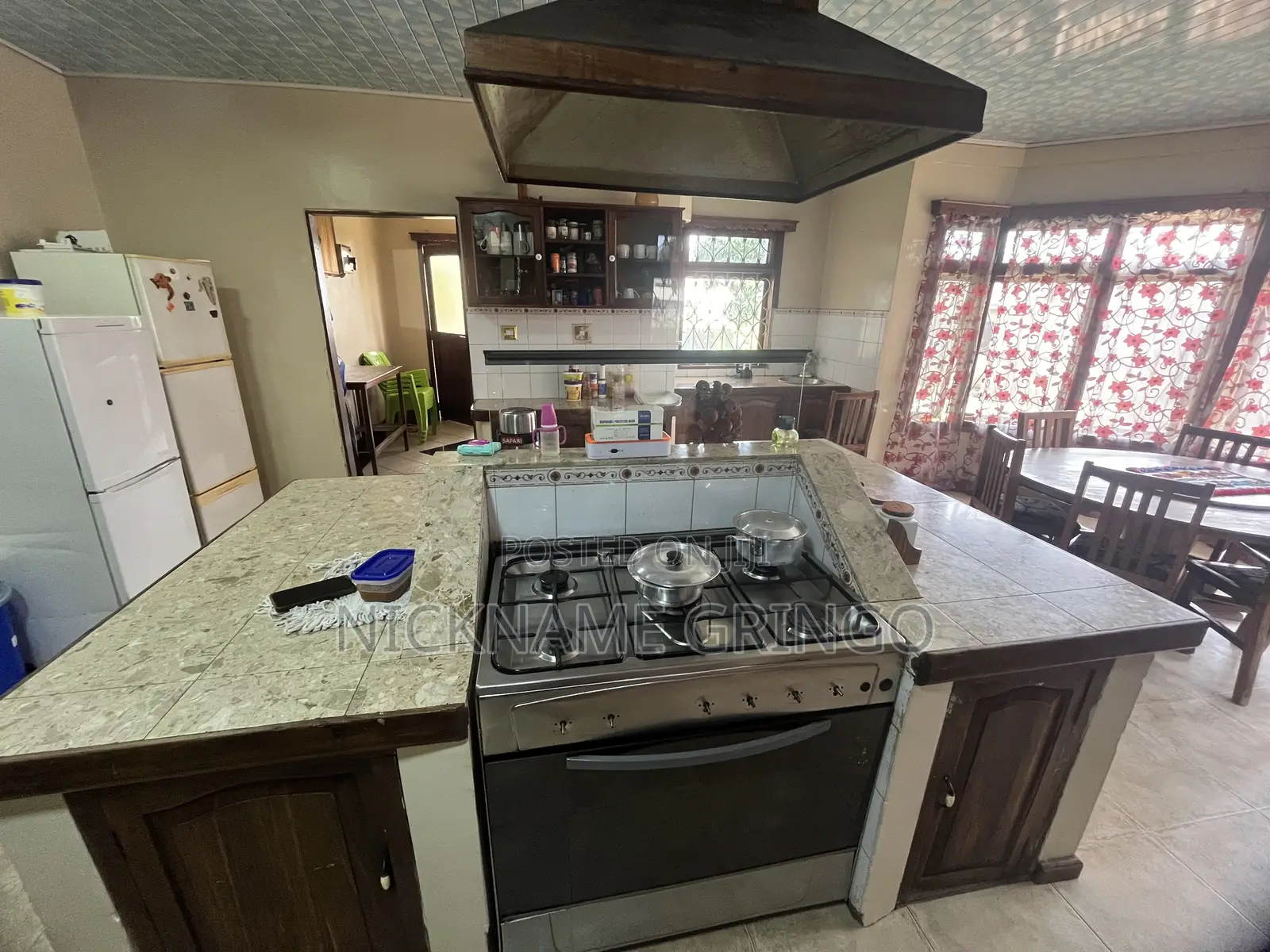 Furnished 6bdrm House in Buzuruga for sale