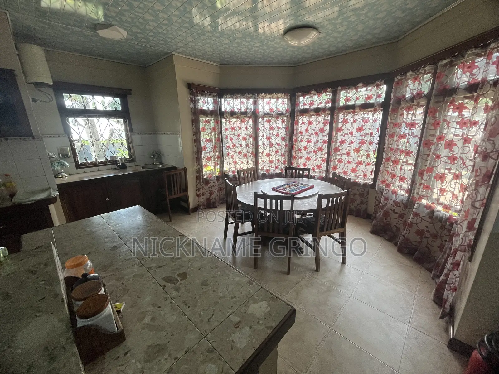 Furnished 6bdrm House in Buzuruga for sale