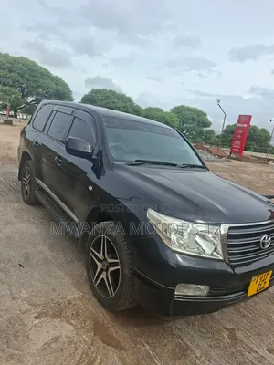 Toyota Land Cruiser 2013 Black