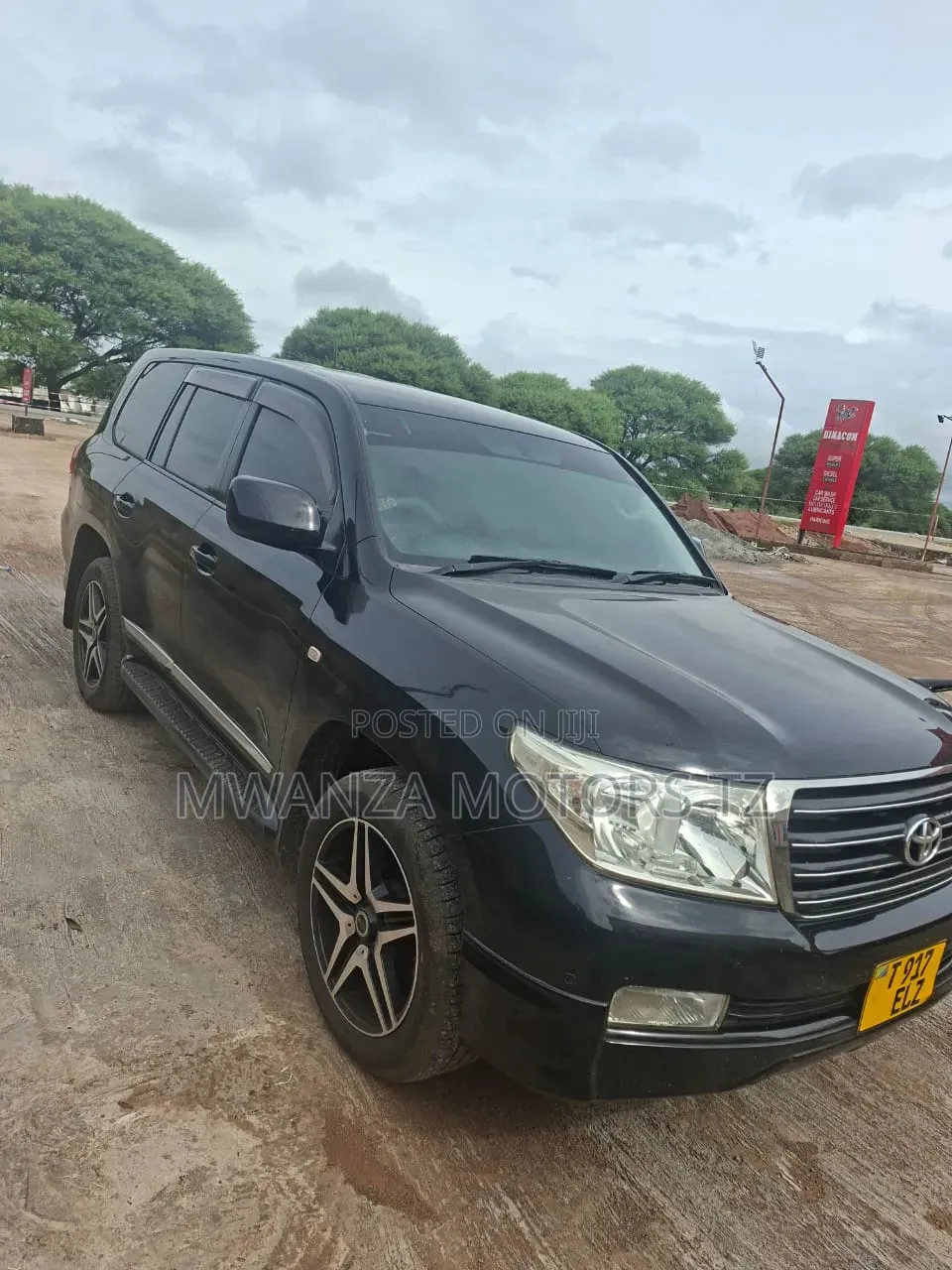 Toyota Land Cruiser 2013 Black