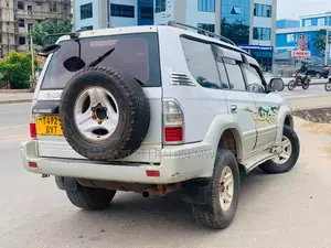 Toyota Land Cruiser Prado 2.7 3dr 2002 White
