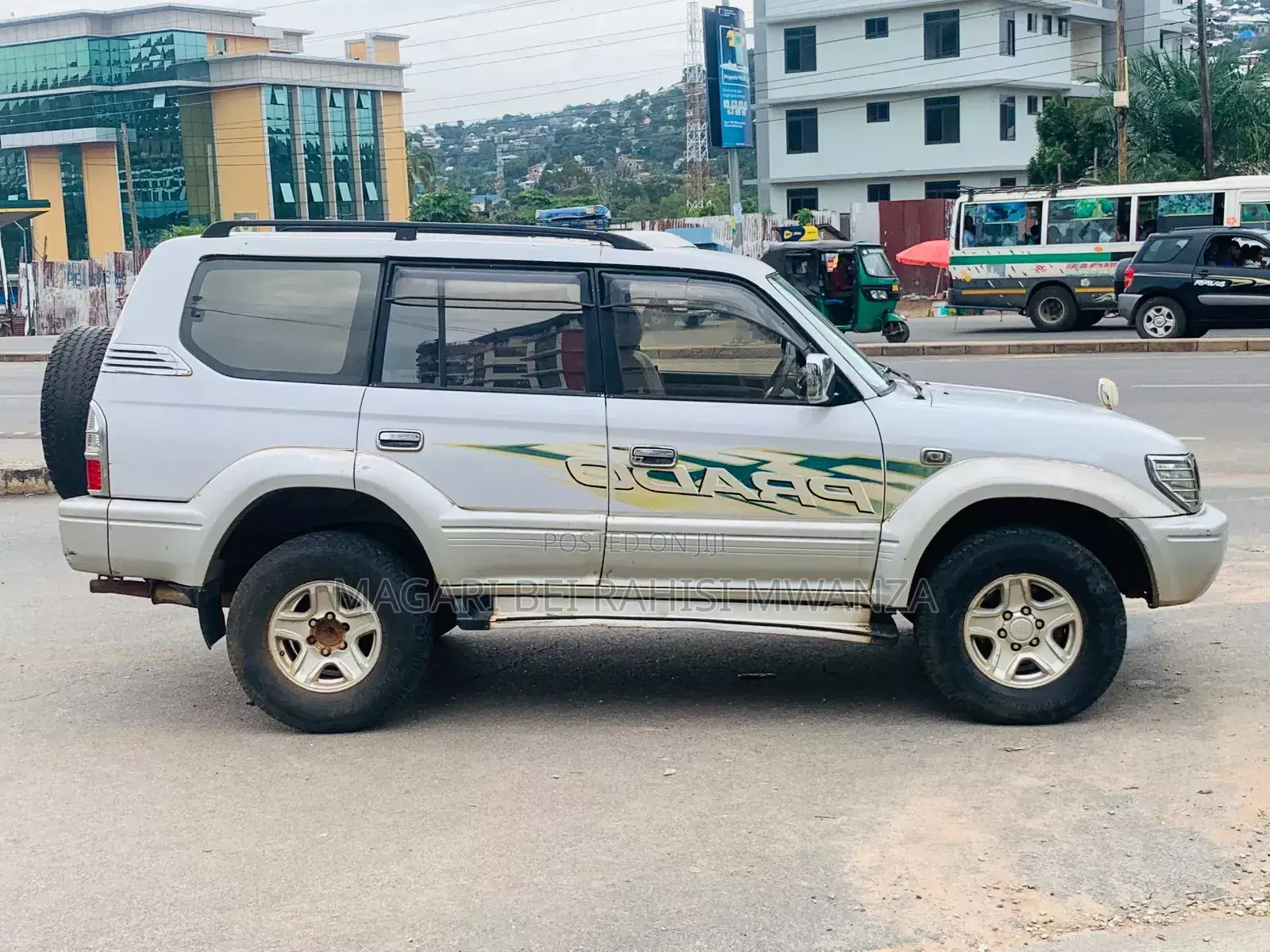 Toyota Land Cruiser Prado 2.7 3dr 2002 White