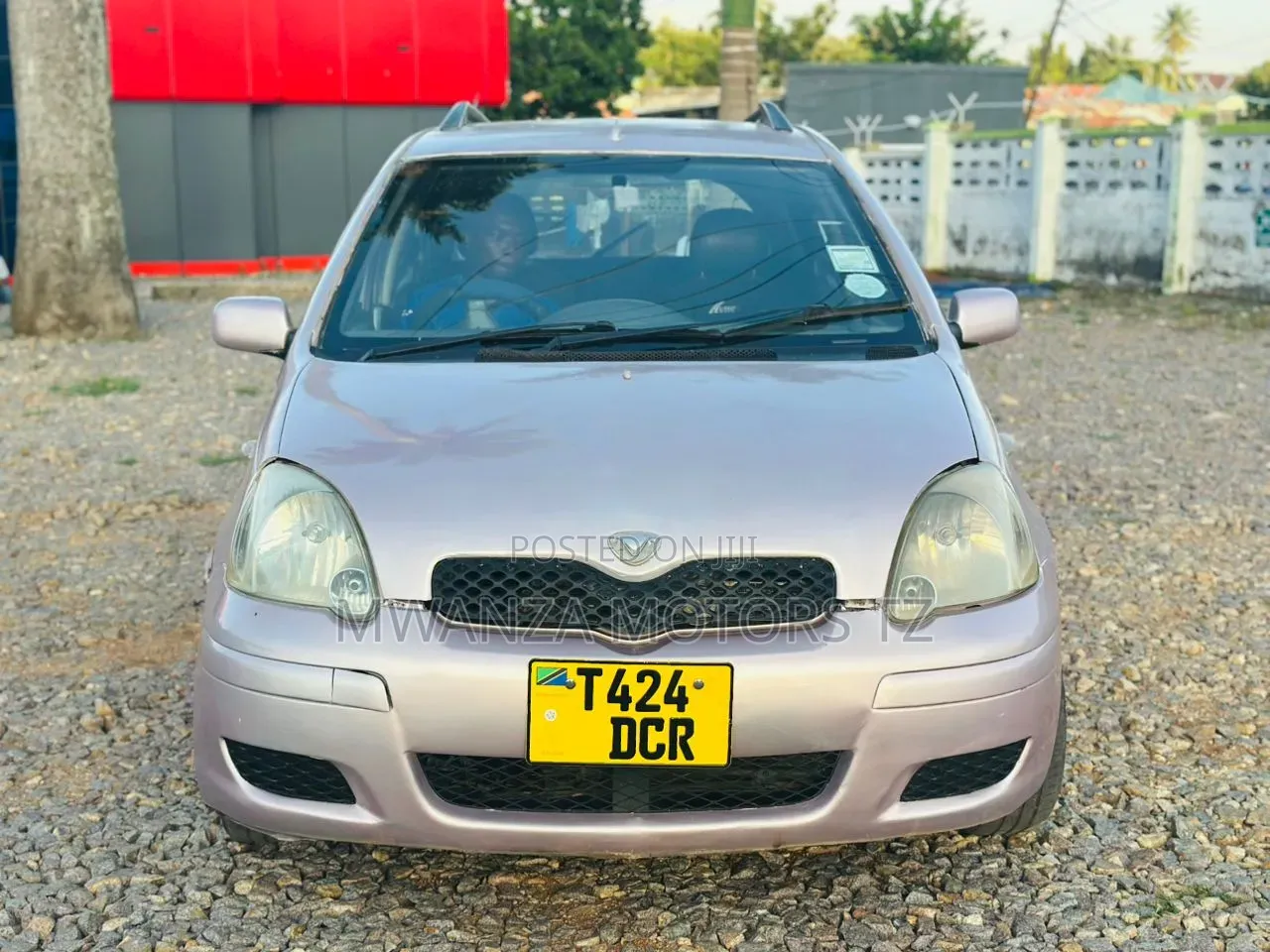 Toyota Vitz 2002 Beige