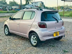 Toyota Vitz 2002 Beige