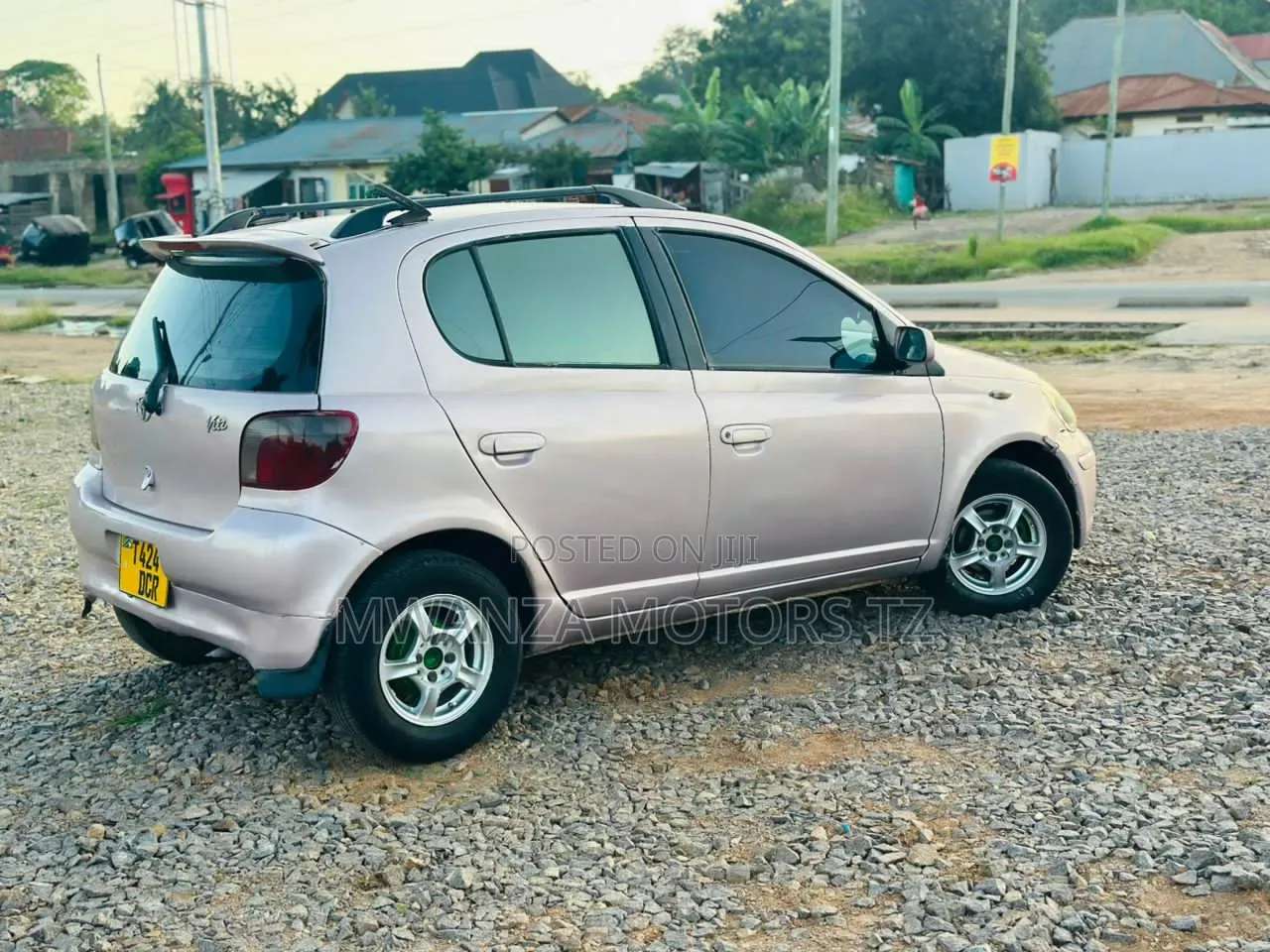 Toyota Vitz 2002 Beige