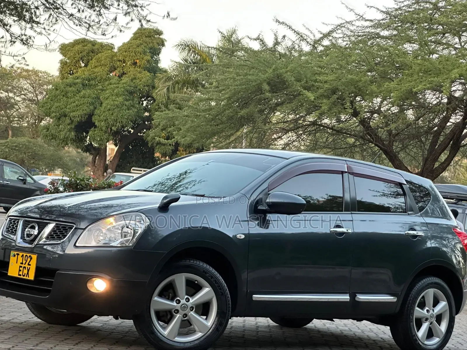 Nissan Dualis 2011 Black
