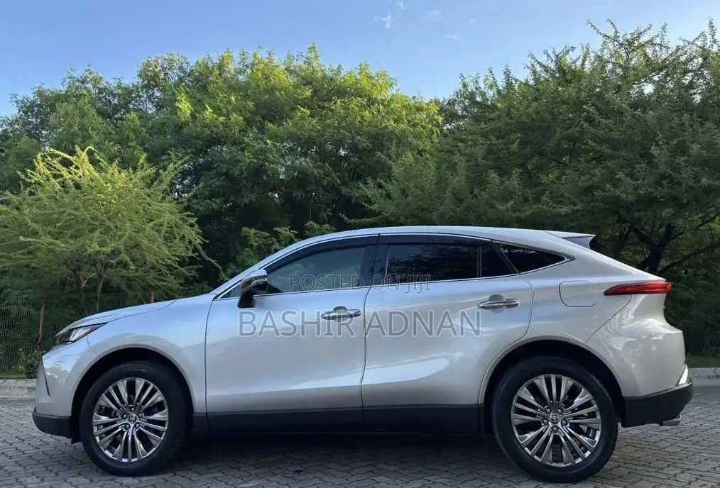Toyota Harrier Z 2020 Beige