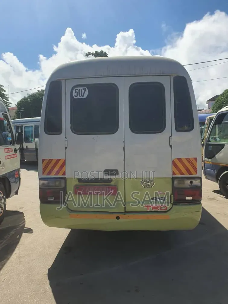 Toyota Coaster 2010 Green