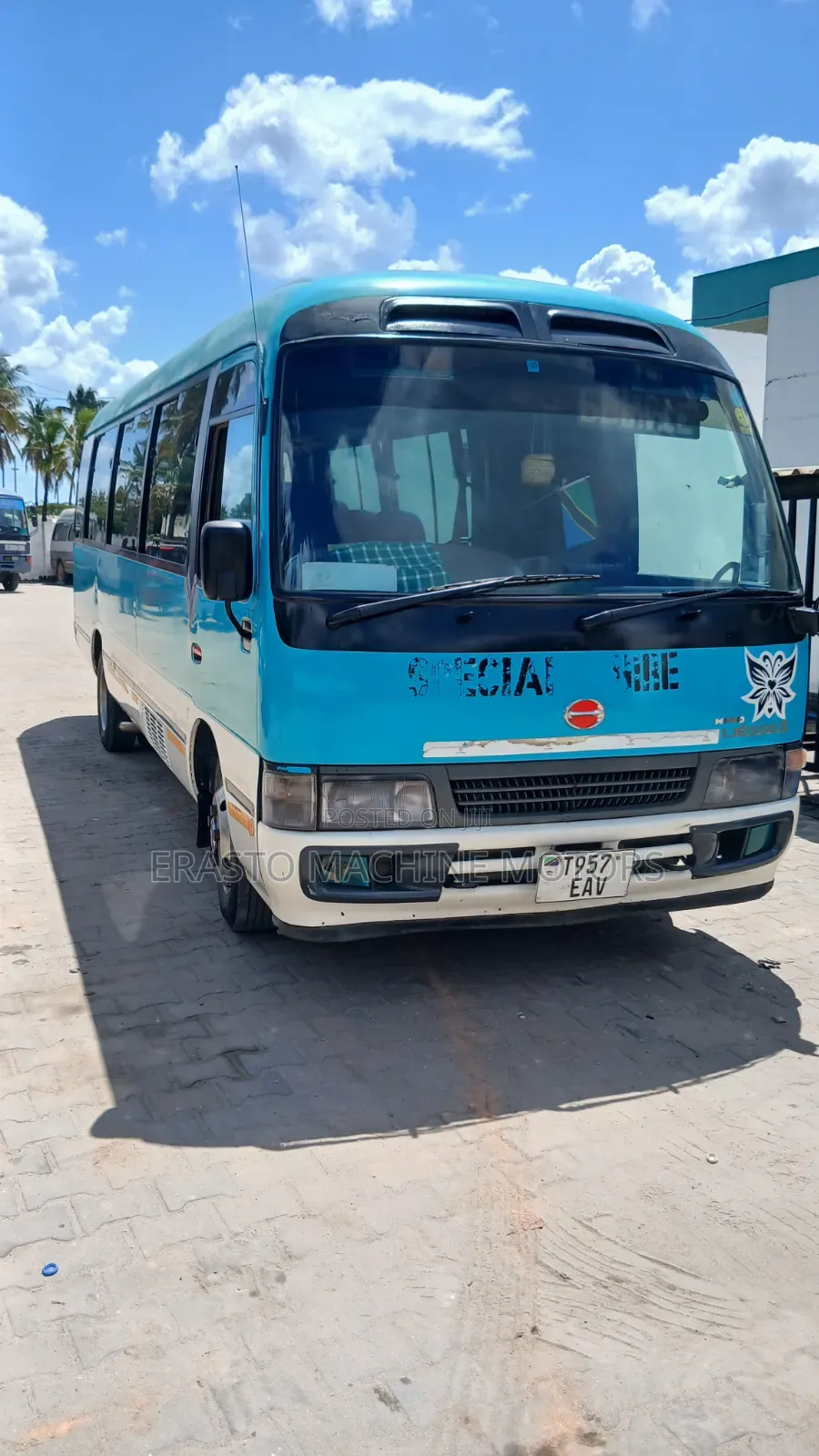 Toyota Coaster 2005
