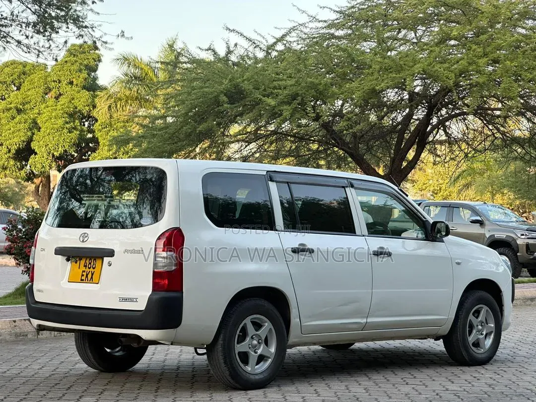 Toyota Probox 2011 White