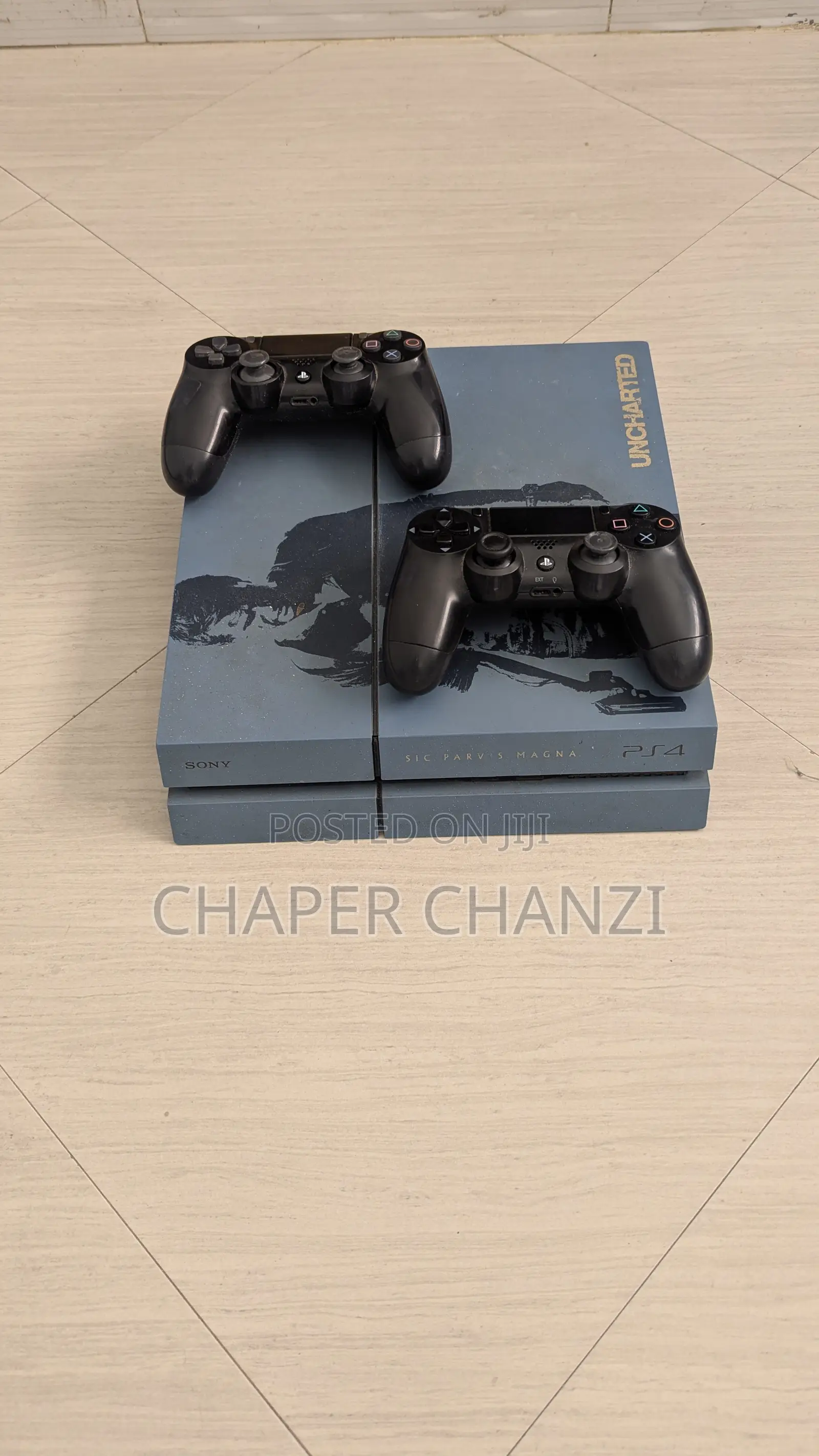 Nauza Playstation 4