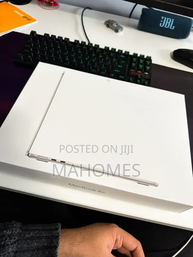 New Laptop Apple MacBook Air 2026 M5 16GB Apple M5 SSD 512GB