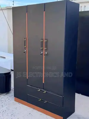 Kabati La Milango Mitatu Mzuri Imara Muonekano Wa Kisasa Bei Ya Ofa