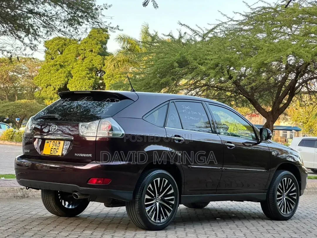 Toyota Harrier 2005 Burgundy