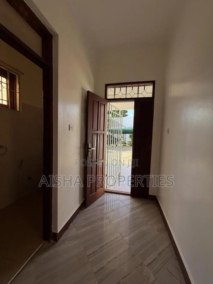 3bdrm Apartment in Msasani for rent