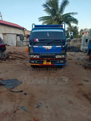 Mitsubishi Canter Tipper 2016 Blue for Sale