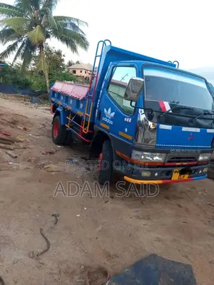 Mitsubishi Canter Tipper 2016 Blue for Sale