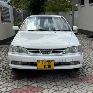 Toyota Carina 1.5 FWD Sedan 2000 White