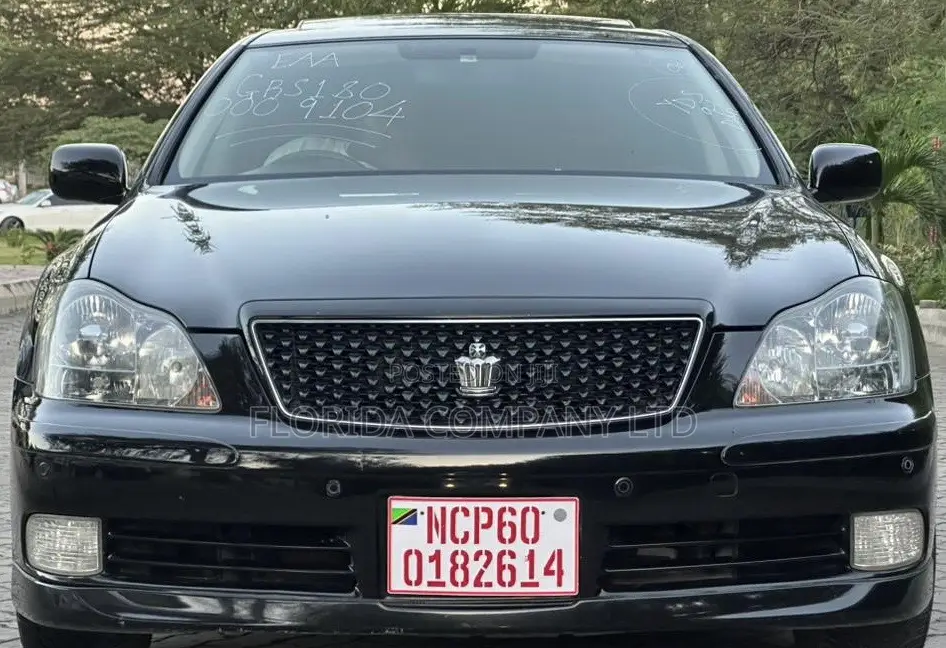 Toyota Crown Royale 2005 Black