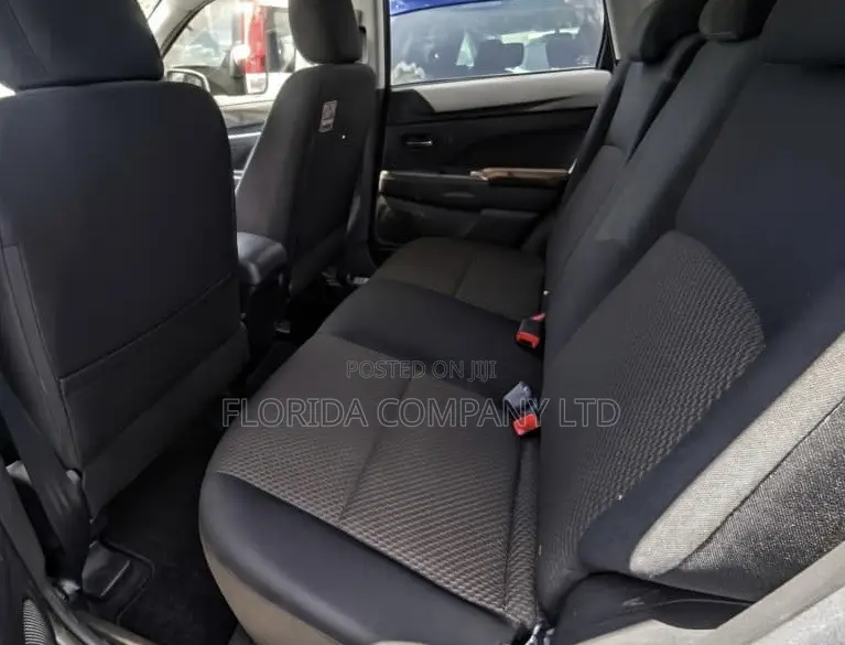 Mitsubishi RVR 2.0 2012