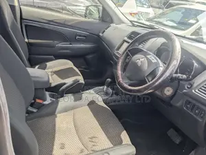 Mitsubishi RVR 2.0 2012